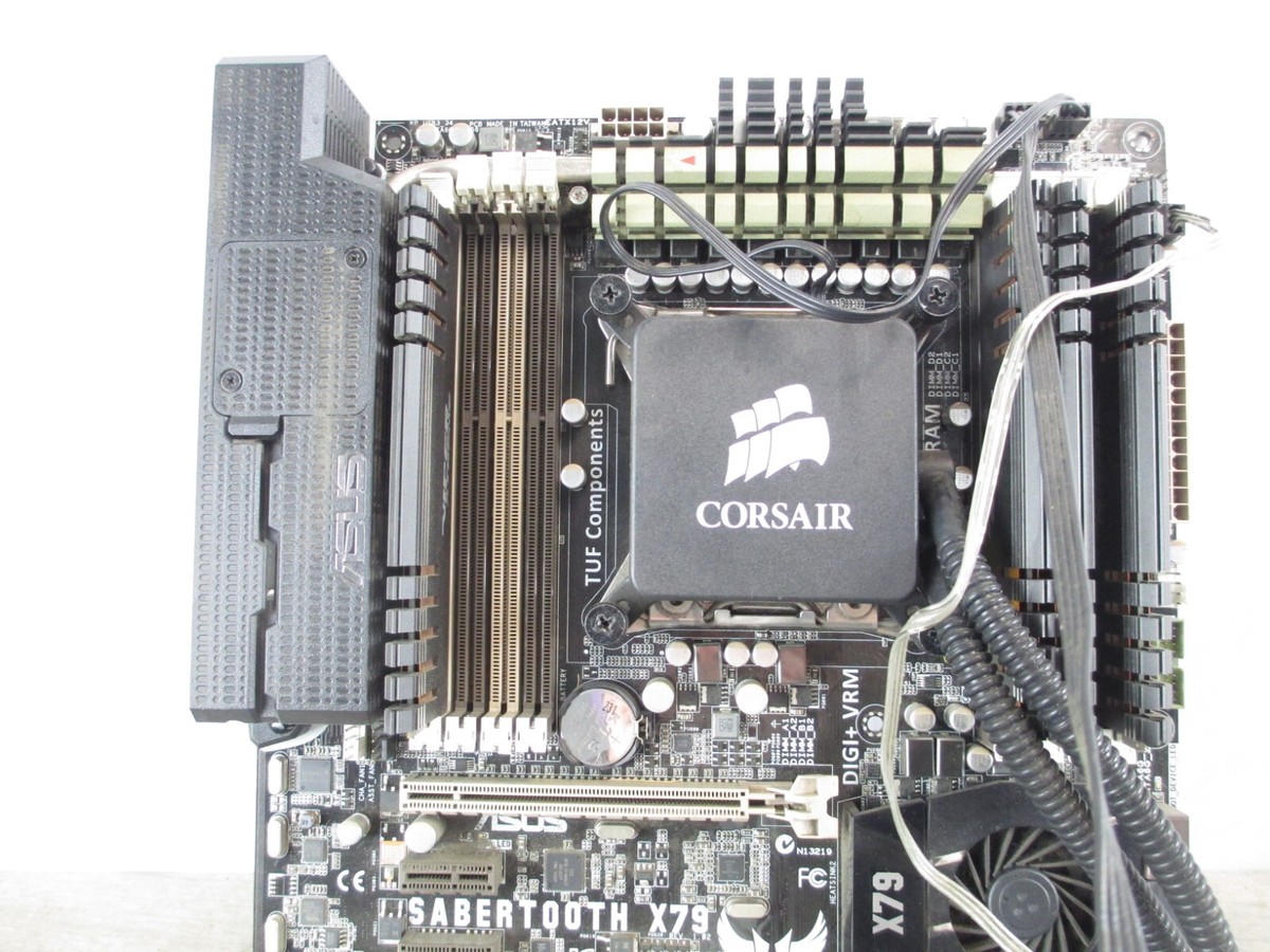 i7-3820＋ASUS TUF SABERTOOTH X79 LGA2011 ASUS SABERTOOTH X79 LGA 2011 Socket DDR3 Intel X79 SATA 6Gb