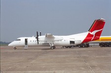 Slide C-FZHW Bombardier DHC-8-315Q QantasLink Aircraft 35mm Unframed O45-6-1