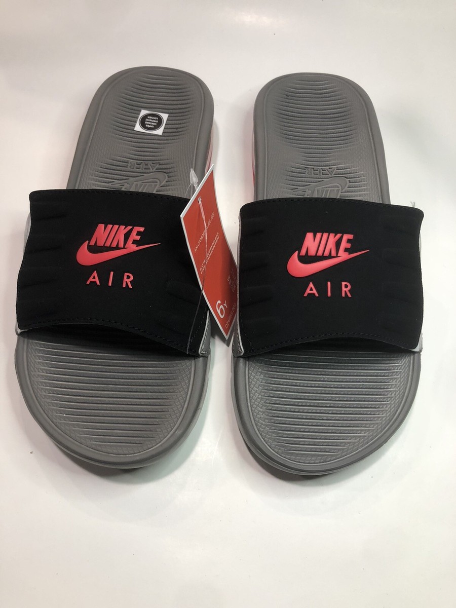 NIKE Youth Air Max Camden Slide Sandals sz 6Y Gray Black