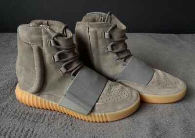 Adidas Yeezy Boost 750 mens size 8.5 US Light Grey Glow (Gum) In the Dark - Rare
