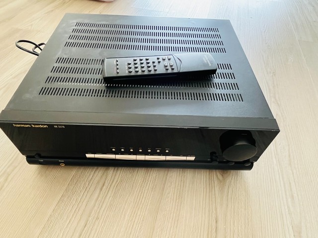 Harman Kardon AVR 1710 7.2 Channel 700 