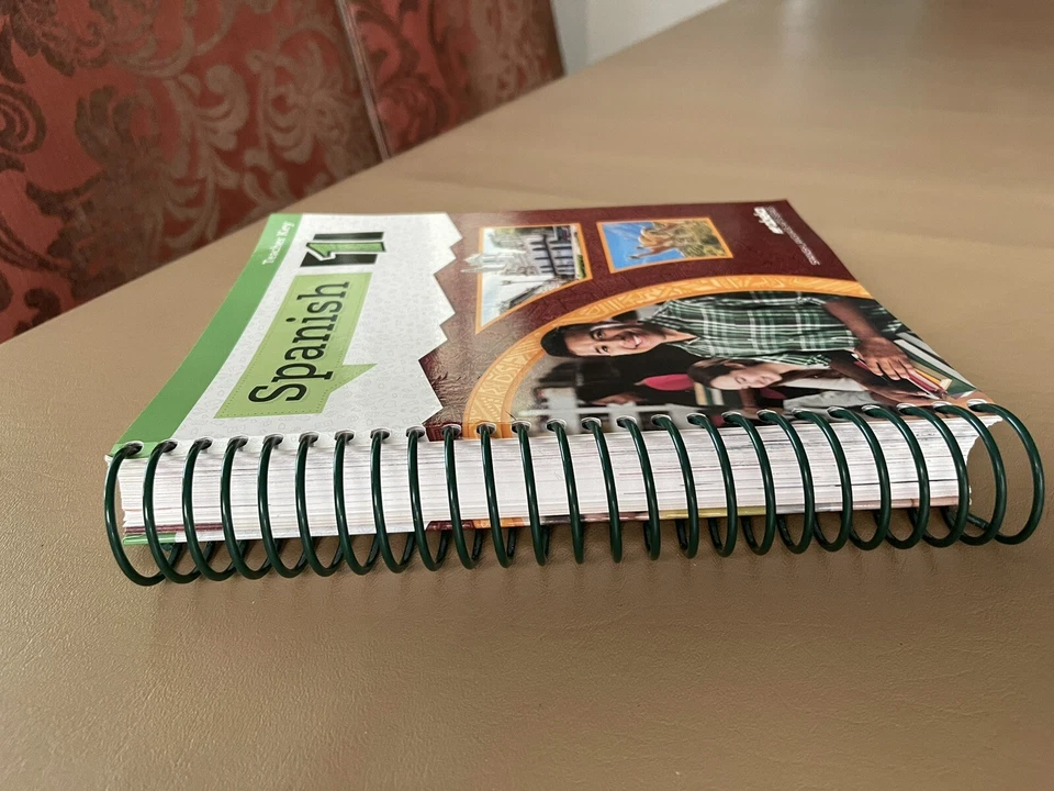 ABeka Spanish 1 Teacher Key 2021 (abeka Spanish Language Arts Series) LIKE NEW - Image 2 of 4