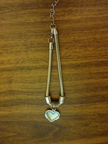 BELIEVE ALLOY RHINE STONES HEART AND CHARM BRACELET 7.5" NEW PRETTY - Picture 3 of 3