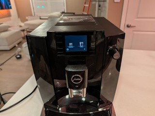Jura E6 Automatic Coffee Machine Piano Black Espresso Premium Brew Gently Used
