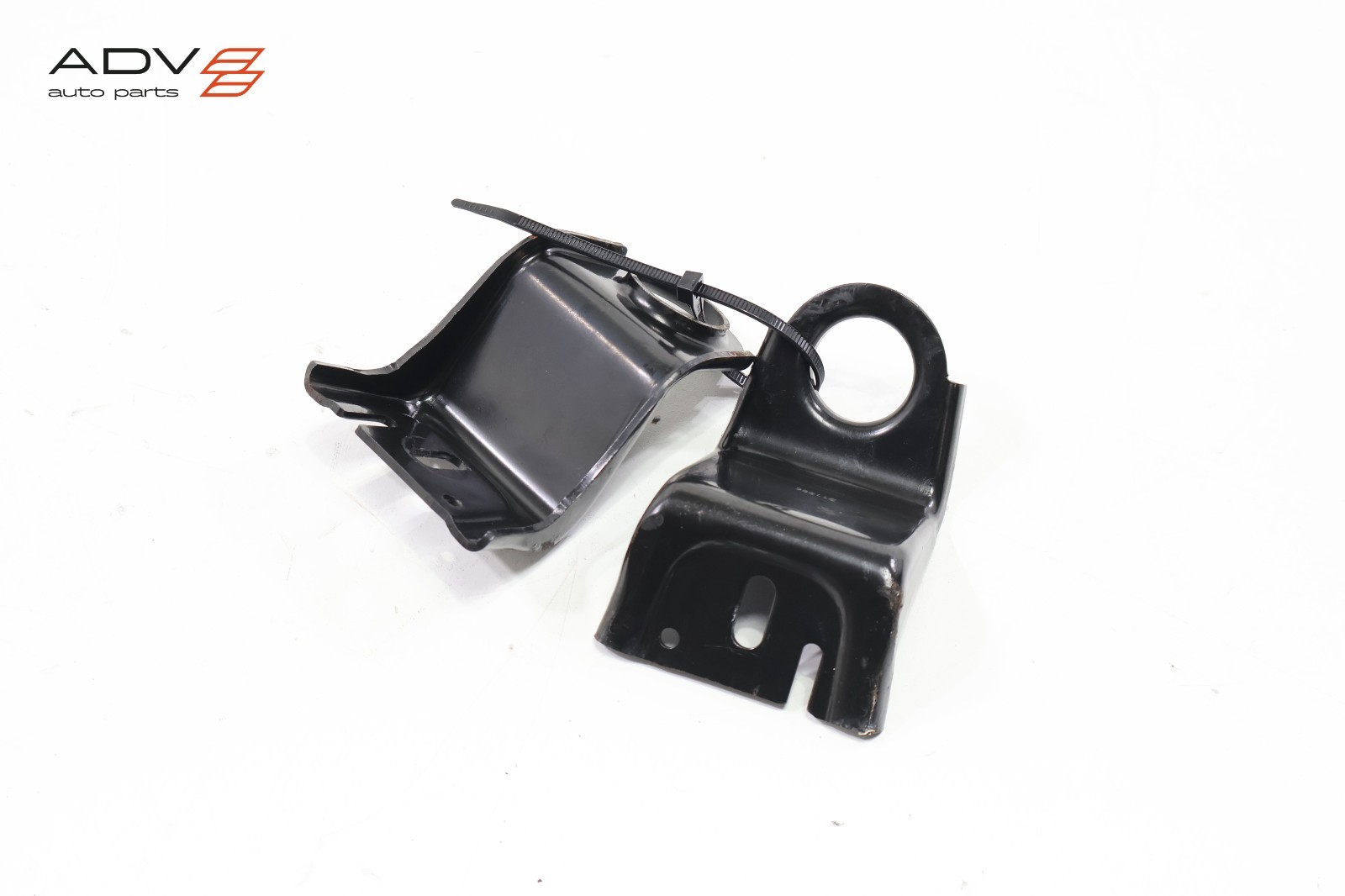 2015-18 FERRARI CALIFORNIA T RADIATOR LEFT & RIGHT LOWER MOUNT BRACKET OEM -SET-
