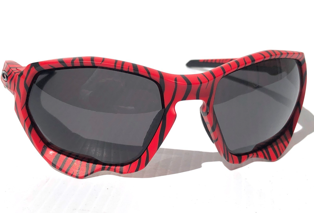 NEW Oakley PLAZMA Red Tiger POLARIZED Galaxy Black Lens Sunglass