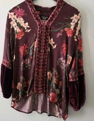Johnny Was Paris Effortless Blouse with Floral Embroidery & Velvet Sleeve Size S