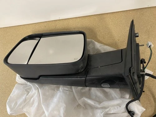 2013-2018 Ram 1500 2500 Left Driver Side Signal Towing Door Mirror OEM