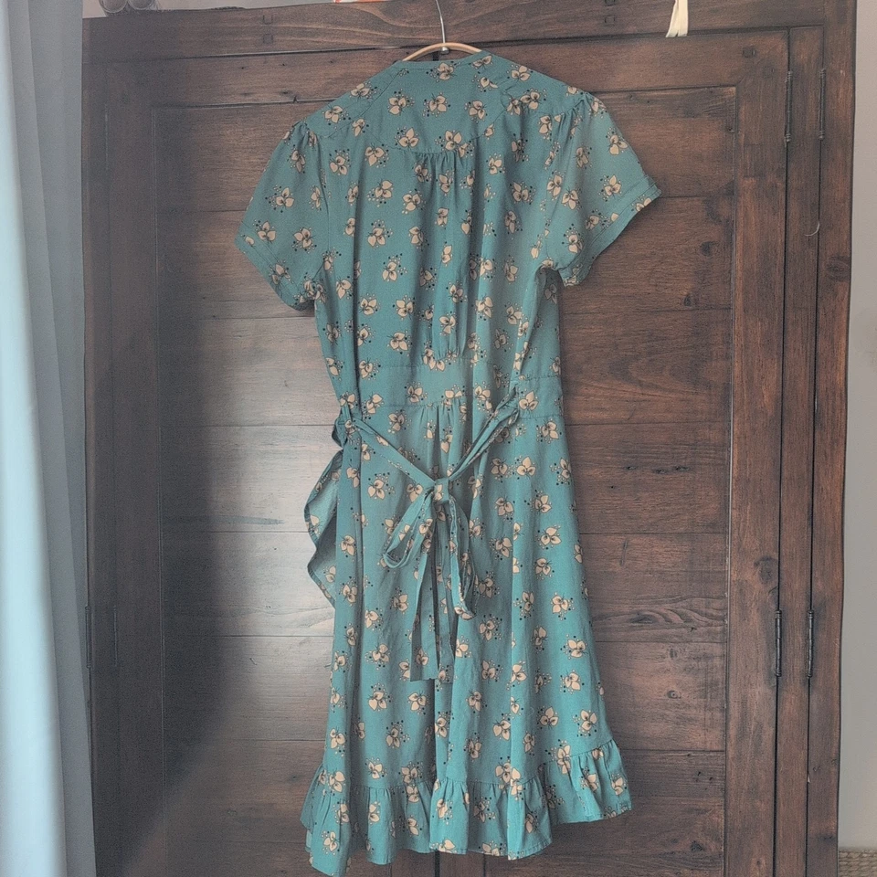 Schönes Wickelkleid von Uttam Boutique - Bild 2 von 3