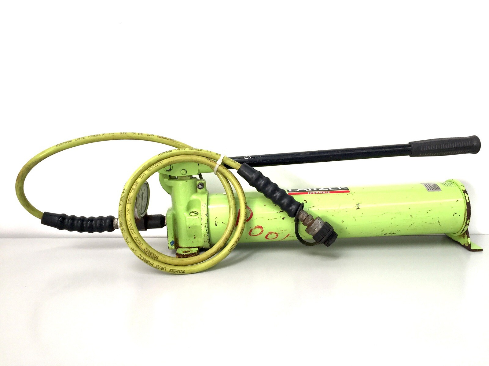 Larzep W22307 700bar 2.4L 2Speed Hydraulic Hand Pump + Gauge & Hose