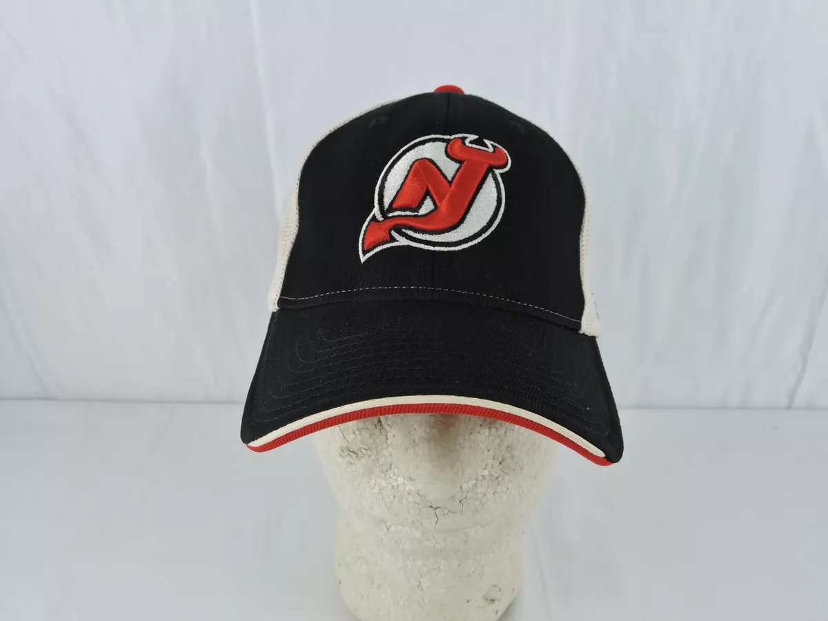 New Jersey NJ Devils Ball Cap Reebok NHL Black White Hat Logo Patch Sz 22.5  in M