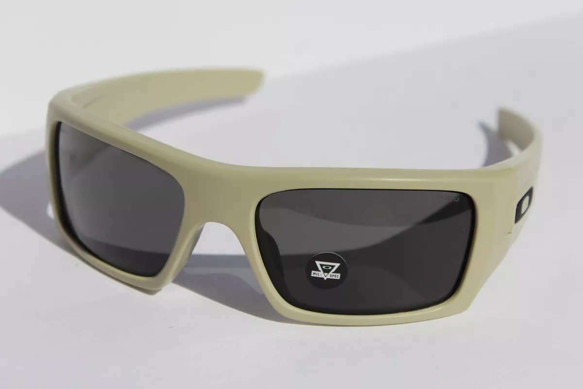 Oakley det top cord sunglasses