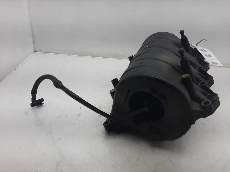 Intake Manifold 06-11 CADILLAC DTS 12588847 - Image 4 of 4