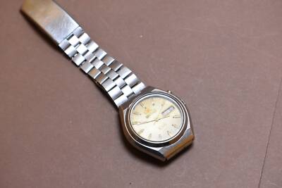 Vintage ORIENT Watch Automatic 21 Jewels Water Resistant yellow