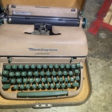 1954 Remington Quiet-Riter Serviced Portable Typewriter Roman Classic Pica Font thumbnail