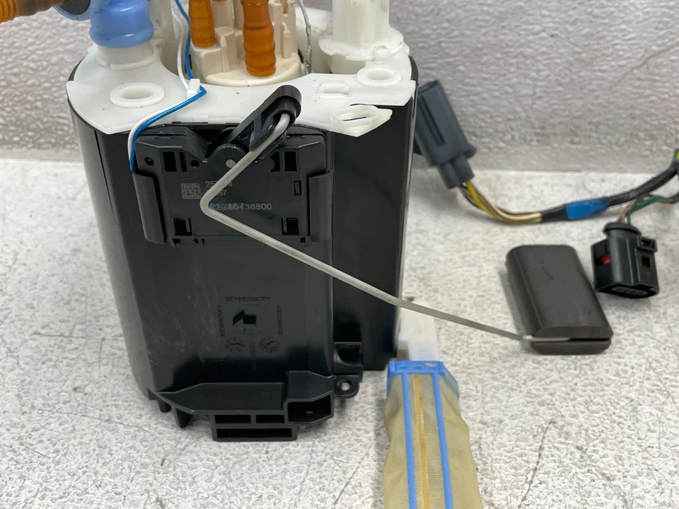 Отправочный блок топливного насоса бензобака Jaguar F-типа 15 16 17 3,0 л 1611 от оригинального производителя - Изображение 2 из 4