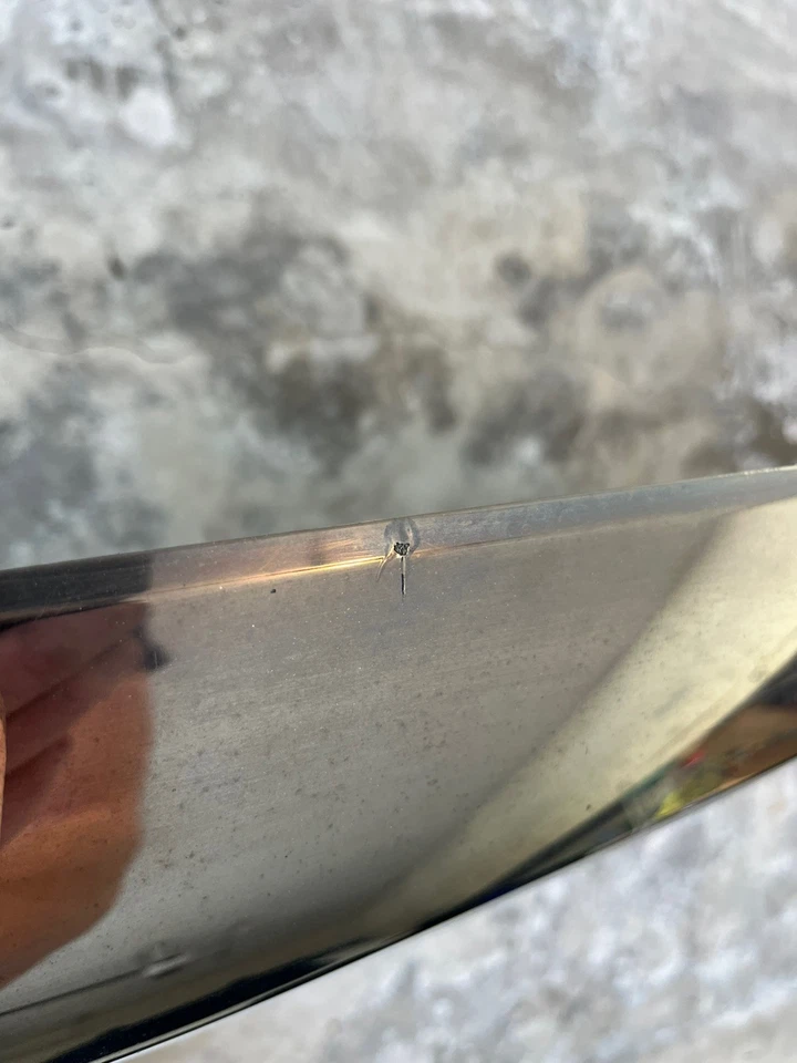 2010 2011 2012 2013 TOYOTA TUNDRA GRILLE OEM USED WITH BLEMISH - Image 4 of 4