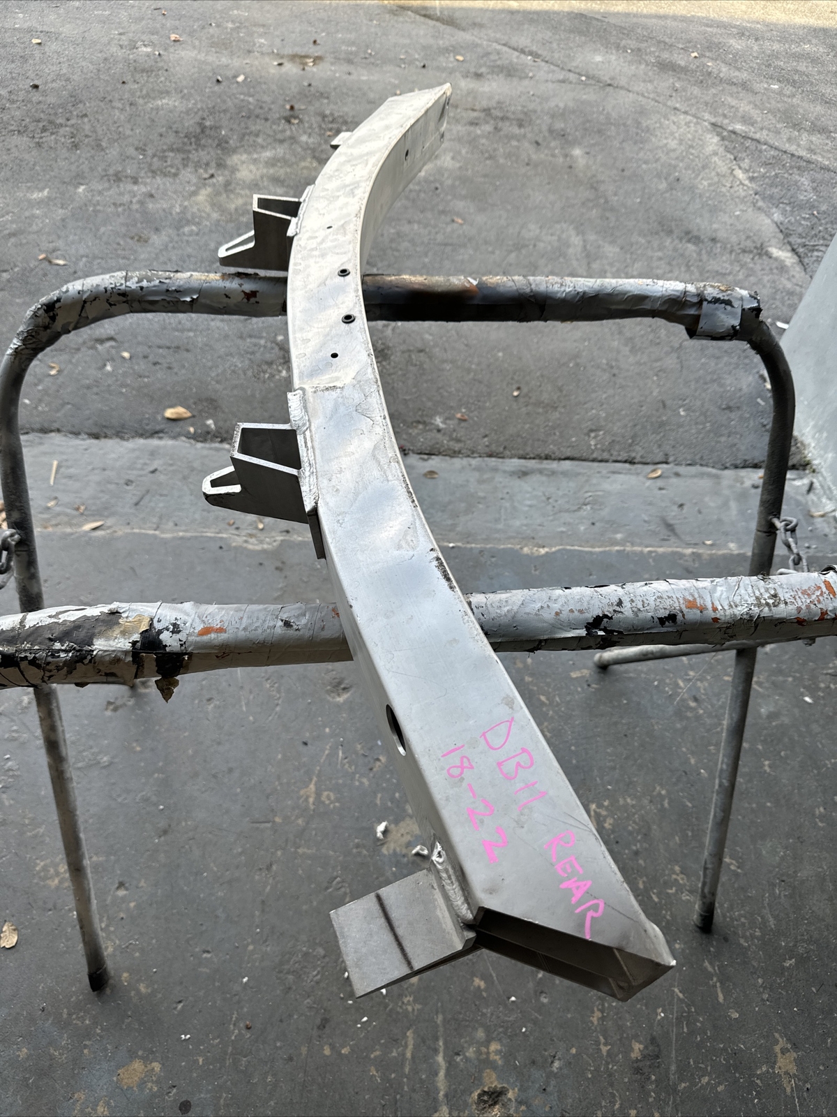 ASTON MARTIN DB11 REINFORCEMENT REAR 2017 2018 2019 2020 HY53-17758-BE #2070