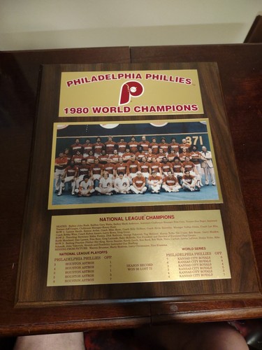 Vintage 1980 Philadelphia Phillies World Champions Plaque W/ Photo 13"X16" - Picture 2 of 15