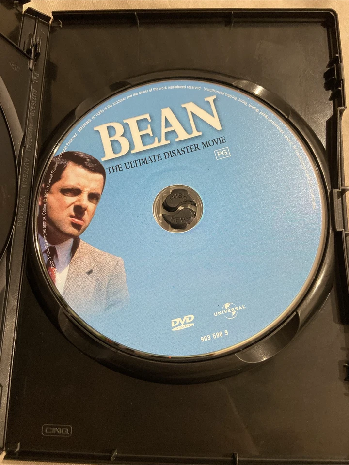 Mr Bean's Holiday / Bean-The Ultimate Disaster Movie (DVD, 2007) - Image 4 of 4