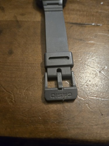 Casio Illuminator 30mm grau Digital Quarz Uhr mit Band & Batterie - Bild 3 von 4