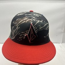 Volcom Fitted Baseball Cap Multicolor  L/XL Embroidered Camo/Red/Black  Flexfit