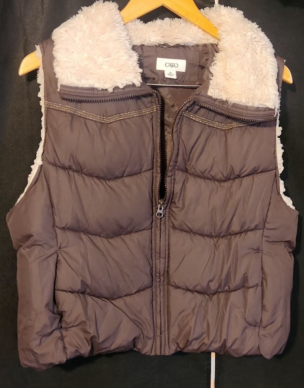 Cato Zip Front Puffer Vest with Plush Collar and Armhole Trim - XL - Dark Brown