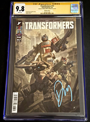 Transformers #17   CGC 9.8 Signature Series   Signed by Daniel Warren Johnson   