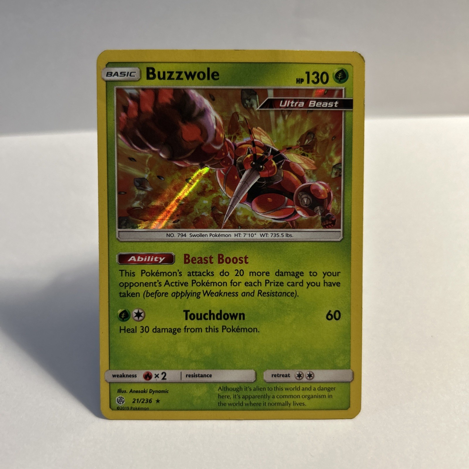 Buzzwole 21/236 Sm-Cosmic Eclipse Holo