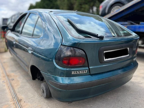 7700834104 Modanatura Anteriore per RENAULT MEGANE I BERL./ BERL. CON POR 184053 - Foto 9 di 10