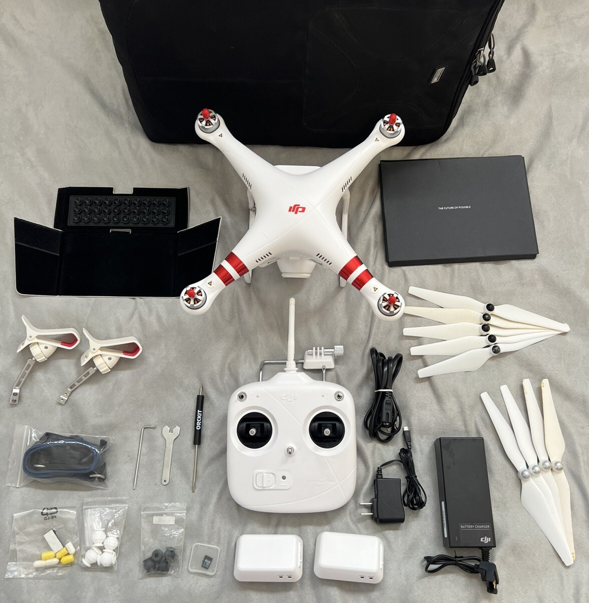 DJI Phantom 2 Vision PV330 1080p Drone with Transmitter EUC No Battery Included-image