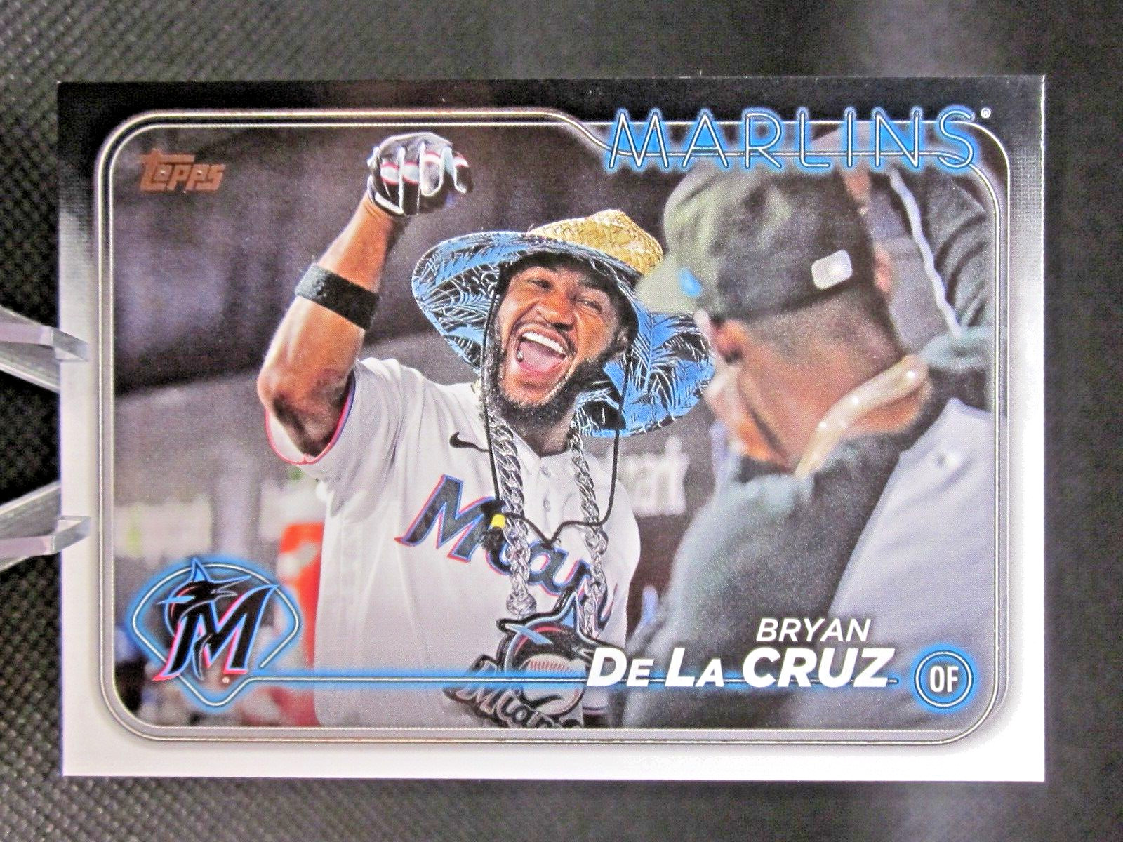 2024 TOPPS SERIES 1 #215 BRYAN De La CRUZ SSP GOLDEN MIRROR VARIATION MARLINS
