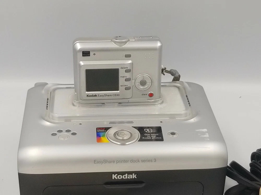 Kodak EasyShare Printer Dock Series 3 Photo Printer Bundle Used