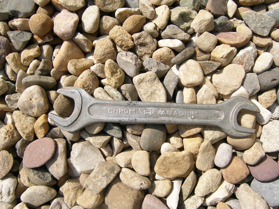 Lata Riva LADA SPANNER RIVA NIVA SAMARA | eBay UK