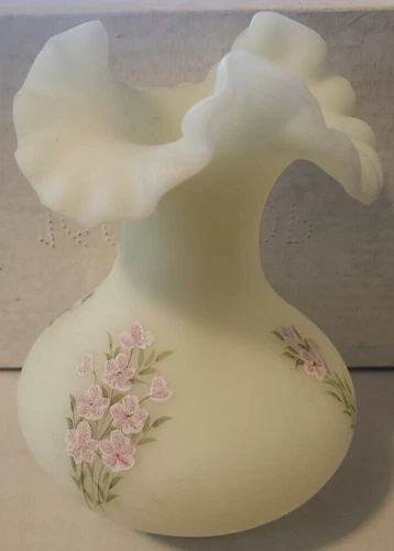 FENTON SIGNED D. BARBOUR PINK DAISIES ON CUSTARD RUFFLED RIM VASE 8"