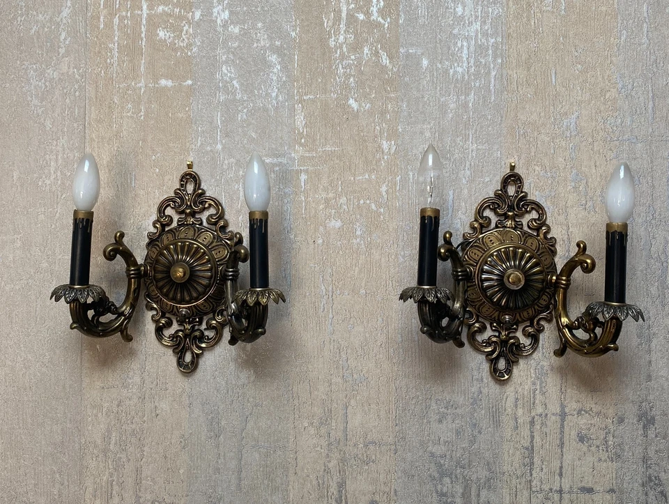 Par de apliques de 2 brazos L&L WMC acabado dorado antiguo oscuro tono madre perla 1969 Foto 3 de 4