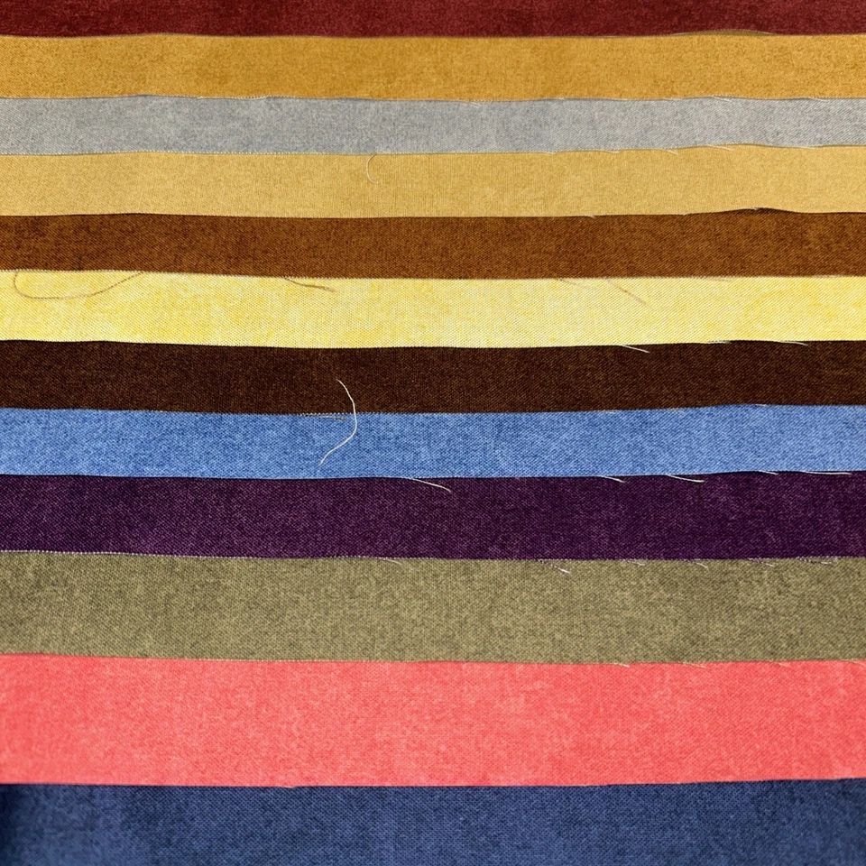 Connecting Threads Quilter’s Candy Basics 23 Fat Quarter Bundle - Image 2 of 4