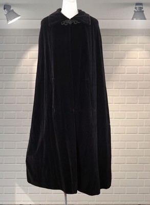Vintage Velvet Opera Cape Quilted Lining   QUAD - Full Length