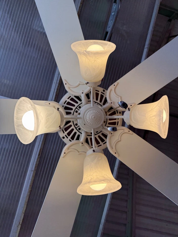 Classic White Delta 2 Ceiling Fan - Image 4 of 4