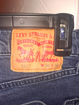 Levi's Mens Jeans. Dark Blue Denim Slim Fit. Mid Rise. Excellent Condition 30x30