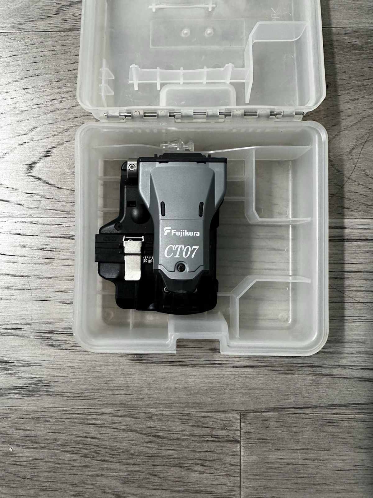 Fujikura CT07 Fiber Optic Cleaver CT07 Fiber Cleaver in Protective Case