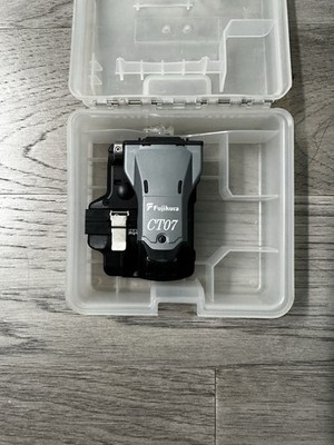 Fujikura CT07 Fiber Optic Cleaver CT07 Fiber Cleaver in Protective Case