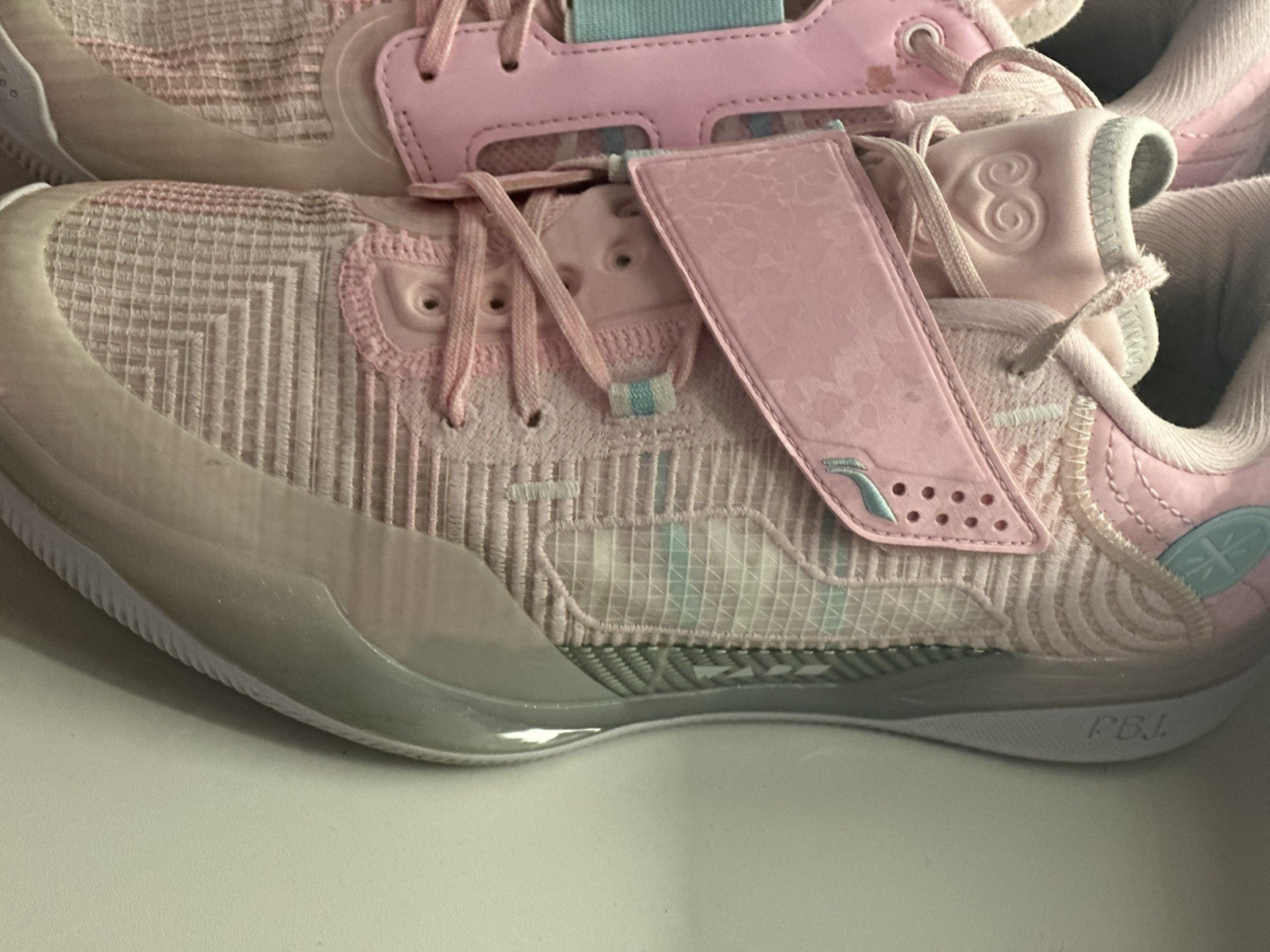 Way 808 ultra &ldquo;family love&rdquo; Pink Light Blue Mens basketb