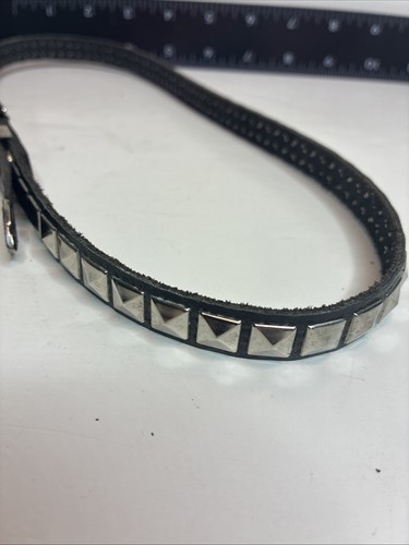 Vintage Black Leather Western Hat Band Silver Tone Buckle 1/2” Wide 27" long - Picture 4 of 6
