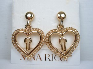 Nina Ricci Gold Plated Pierced Earrings With Pearls- 9415