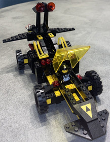 Vintage LEGO Blacktron Space: Battrax (6941)