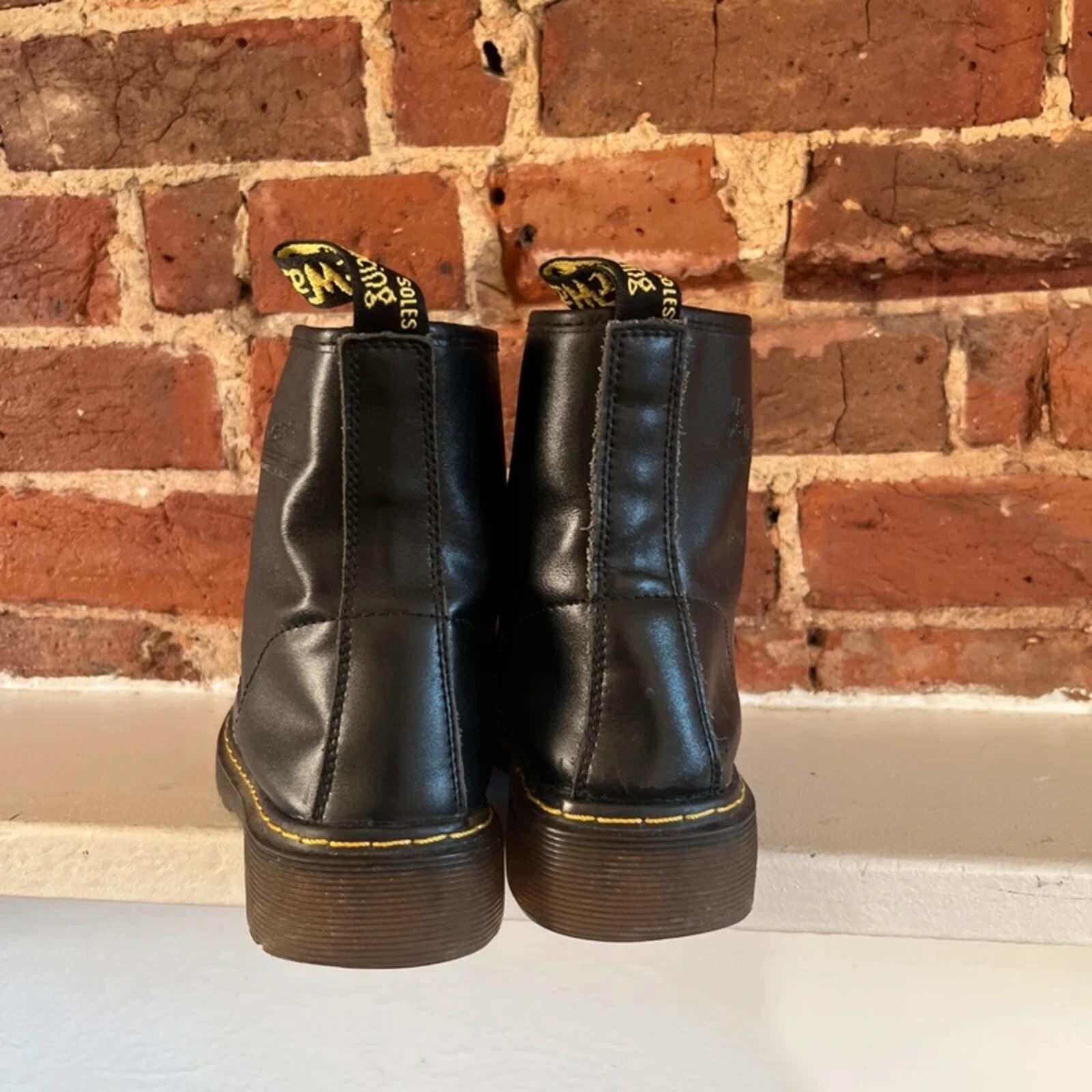 Vintage Dr Marten Black Leather Men’s Lace Up Boots | UK Size 6 image 8