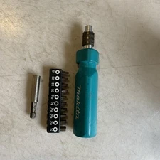 Makita  Magnetic Bit Holder w/ 10 bits & extension