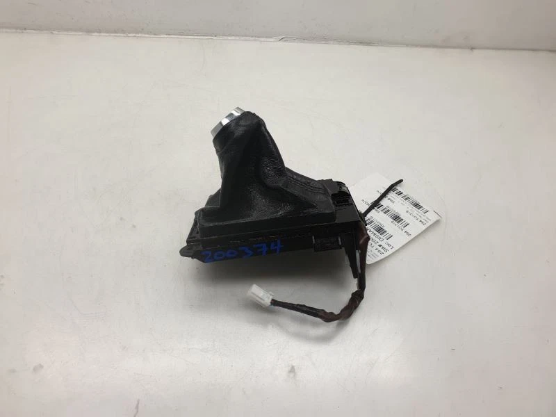 Toyota Tacoma SR5 2019 doble cabina transmisión automática bisel de cambio  Foto 3 de 4