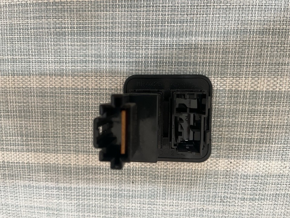 2001 Mitsubishi Montero Dash Light Dimmer Switch Button Panel Black | eBay